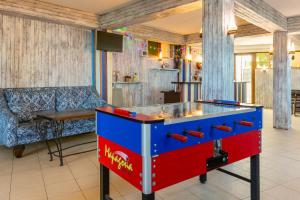 Biliár nebo kulečník v ubytování Hotel Julia