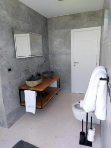 Ванна кімната в The ViewBay