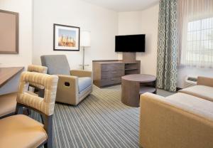 Imagen de la galería de Candlewood Suites Dallas Fort Worth South, an IHG Hotel, en Fort Worth