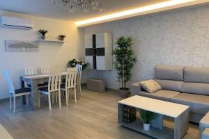 APARTAMENTOS VELAZQUEZ (Spanje Málaga) - Booking.com