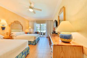 Postel nebo postele na pokoji v ubytování Barceló Maya Caribe - All Inclusive