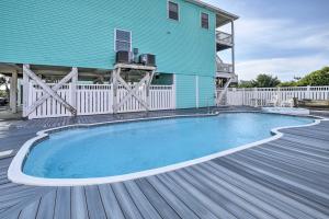 Gallery image of Large-Group Getaway - Beachfront Home with Pool! in Holden Beach