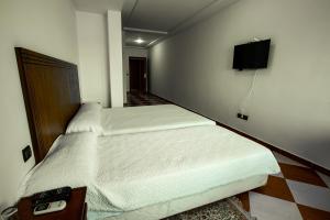 TV a/nebo společenská místnost v ubytování Motel Gzenaya
