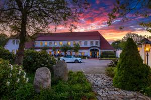 Galeriebild der Unterkunft Hotel Historischer Krug in Oeversee