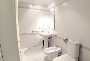 Kúpeľňa v ubytovaní Apartaments Club Nautic L'Escala