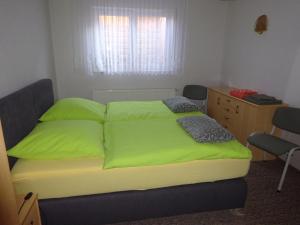 Postel nebo postele na pokoji v ubytování Ferienwohnung Pfanne