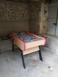 Stolní tenis v ubytování Gîte Moishan nebo okolí