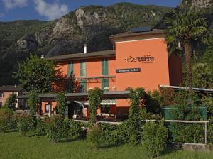Nespecifikovaný výhled na hory nebo výhled na hory při pohledu z bed and breakfast