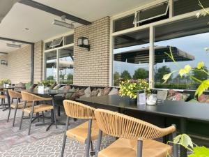 Balkón nebo terasa v ubytování Van der Valk Hotel Groningen Zuidbroek