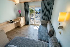 A seating area at La Blanche Resort & Spa