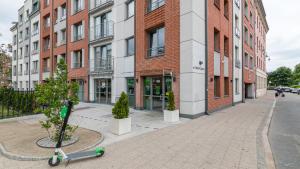 El barrio en el que está el departamento o un barrio cercano