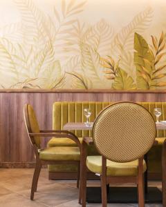 Ein Sitzbereich in der Unterkunft Rhactus Hotel, New Alamein