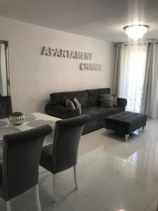 Posedenie v ubytovaní Apartament Chanel Centrum