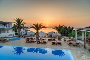 Gallery image of Faros Resort in Azolimnos