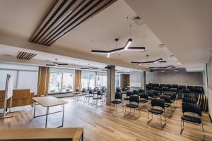 Konferenčné priestory v ubytovaní Hotel Vedmezhyi Dvir + 37 fotografií