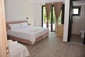 Gallery image of Lungomare private rooms in Vlorë