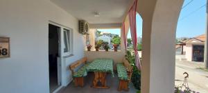 Ein Balkon oder eine Terrasse in der Unterkunft Danijel