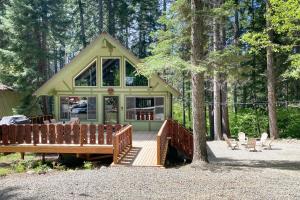 Gallery image of Lakedale Lodge in Ronald