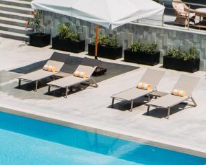 Palma Hotel内部或周边的泳池