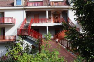 Balkón nebo terasa v ubytování Lucantò Accommodations
