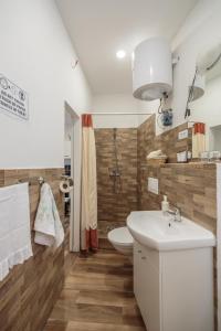 Koupelna v ubytování Apartment Eša