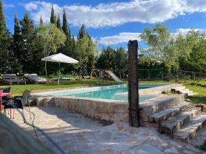 The swimming pool at or close to Cabañas Buenache