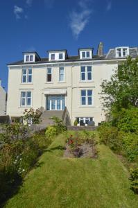 Gallery image of No 8 Westbay Apartment in Oban