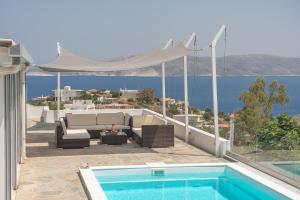 Gallery image of Villa Luna Private Heated Hydro Pool BBQ Beach 4min in Agia Marina Mikrolimanou