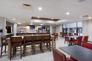 Imagen de la galería de Holiday Inn Express & Suites - Morehead City, an IHG Hotel, en Morehead City