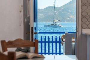 Gallery image of Traditional and Sailor's Sirma Klima in Klima +32 photos