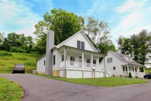 Gallery image of Monroe Cottage in Hot Springs