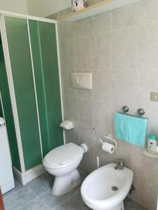 Kúpeľňa v ubytovaní Casa Silipi + 18 fotografií