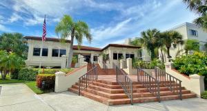 Lands End 305 by Teeming Vacation Rentals
