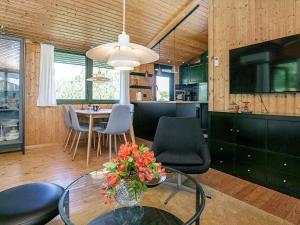 Fotografie z fotogalerie ubytování 5 person holiday home in Hals v destinaci Hals