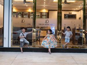Gestir sem dvelja á Trần Đạt Hotel