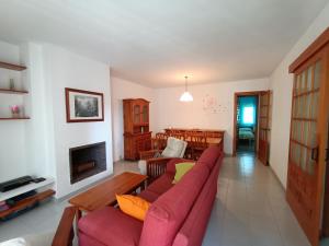 A seating area at R121 - Apartamento Alorda park