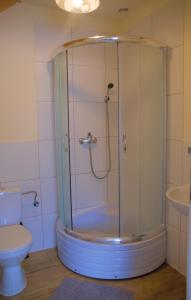 Ванная комната в Domki Letnia Mielenko