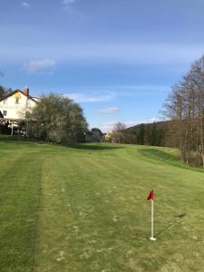 Golf pri penzióne alebo okolí