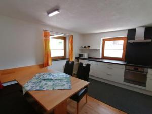 Kuchyňa alebo kuchynka v ubytovaní Ferienhaus ANDREA + 10 fotografií