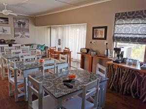 Restaurace v ubytování The Birdhouse Bed & Breakfast #NO Loadshedding #Solar Energy