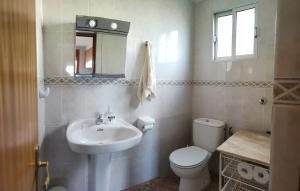 Koupelna v ubytování Casa Rural Tobal + 7 fotografií