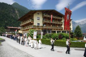 Hosté ubytování Hotel Gasthof Jäger Zillertal