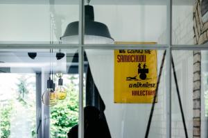 Fotografia z galérie ubytovania Szara Strefa - Loft Bieszczady Apartament v destinácii Ustrzyki Dolne