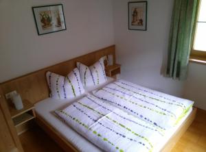 Posteľ alebo postele v izbe v ubytovaní Ferienwohnung Prosch