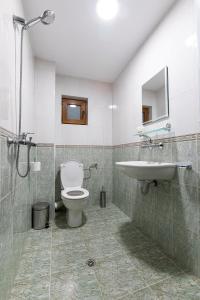 Hotel Albatros Old Town tesisinde bir banyo