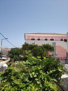 The building in which the holiday home is located