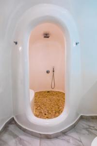 Koupelna v ubytování Santorini Delux