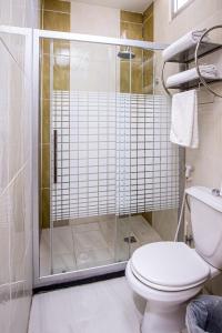 A bathroom at Al Riyati Hotel Apartments