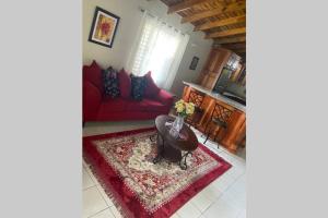 Area soggiorno di Relax and enjoy tranquility @ Peace Palace, MoBay