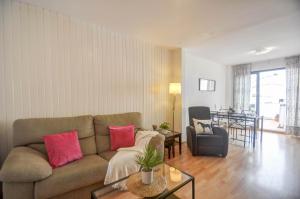 Posedenie v ubytovaní Sebastian Terrace Apartment by Hello Homes Sitges